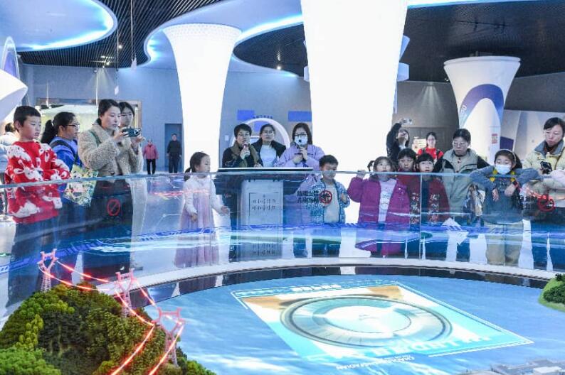 “play” together探索话剧与科技——中国杭州低碳科技馆携手杭州图书馆 开展“太阳风”话剧梦工坊活动